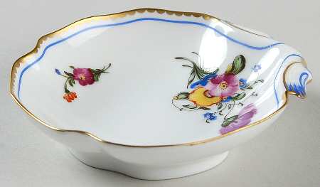 A La Reine Small Shell Shaped Dish
