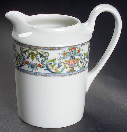 Medicis Creamer