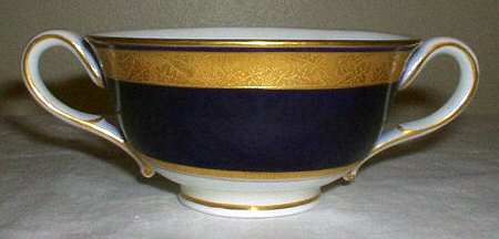 W9008 by Royal Worcester