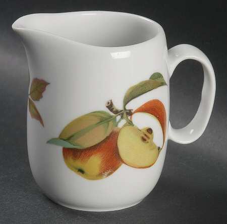 Evesham 'M' Mini Creamer