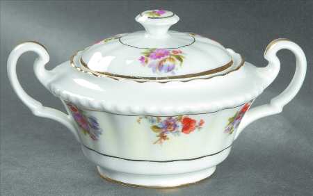 ROB177 Sugar Bowl & Lid by Royal Bayreuth