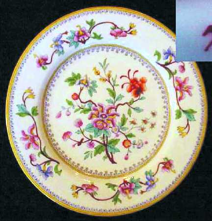 W7913 by Royal Worcester