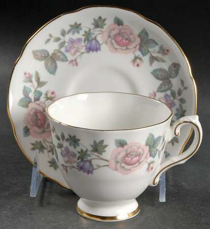 Fragrance Footed Cup & Saucer Set