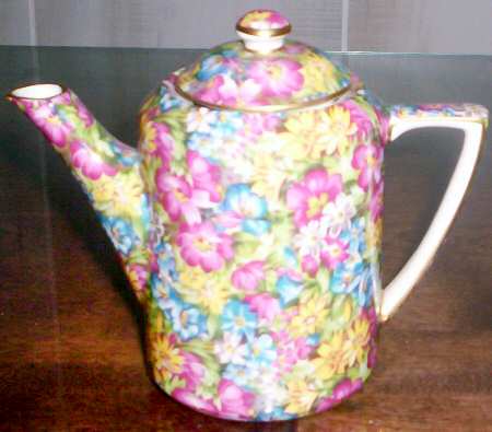 Joyce Lynn (Intro. 1999) Tea for Two Teapot