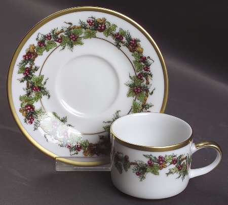 The Holly and The Ivy Flat Demitasse Cup & Saucer Set
