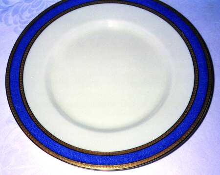 BB2366 by Royal Doulton