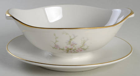 RYA6 Gravy Boat with Attached Underplate by Royal Chatham