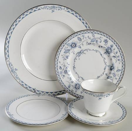 Josephine Platinum 5 Piece Place Setting