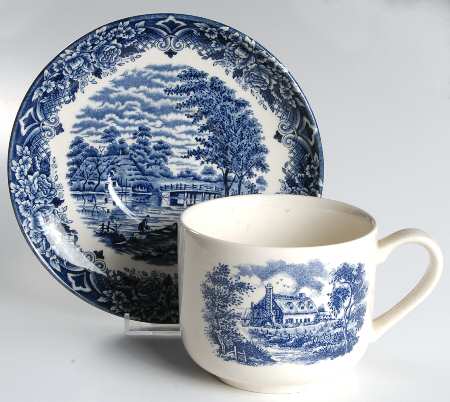 RT1 Breakfast Cup & Saucer Set