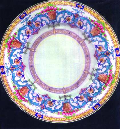 C1324 by Royal Worcester