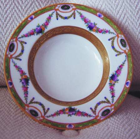 RW83 by Royal Worcester