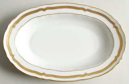 Marie Antoinette Gold on White Relish