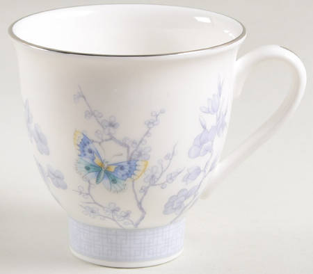 Kimono Footed Cup