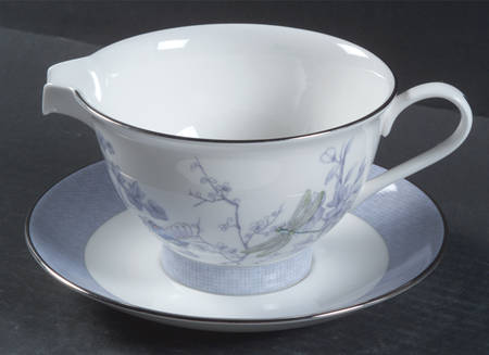 Kimono Gravy Boat & Underplate