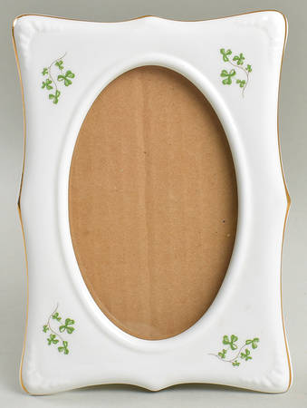 Trellis Shamrock Giftware Frame-Holds 4" X 6"