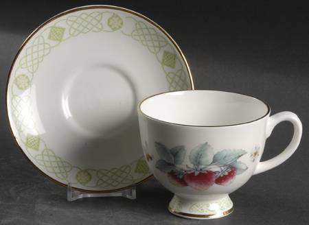 Innisfree Collection Footed Cup & Saucer Set