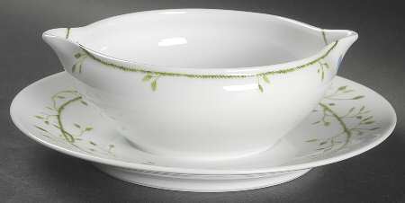 Histoire Naturelle Gravy Boat with Attached Underplate