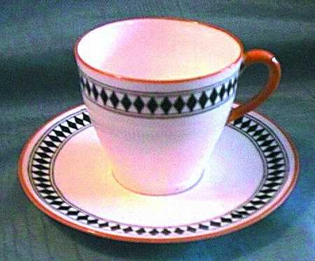 HB9833 by Royal Doulton
