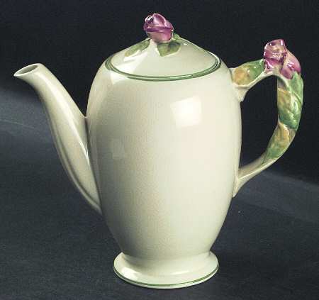 Rosebud Cream (Cream Background) Coffee Pot & Lid