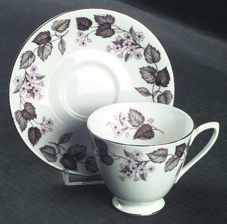 Linden Lea (Smooth) by Royal Albert