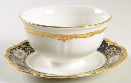 REH12 Gravy Boat with Attached Underplate