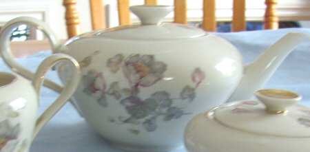RHN4 Teapot & Lid