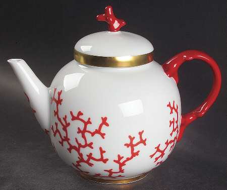 Cristobal Teapot & Lid