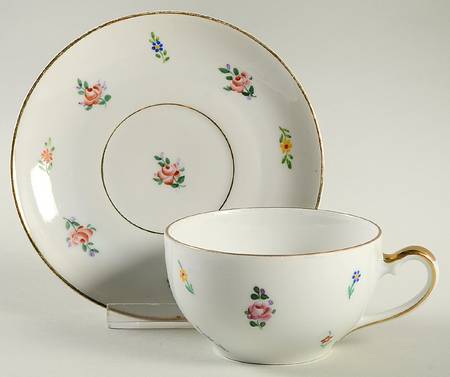 RIB9 Flat Cup & Saucer Set