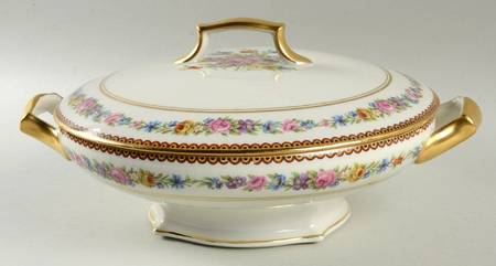 RYD33 Round Covered Vegetable by Raynaud