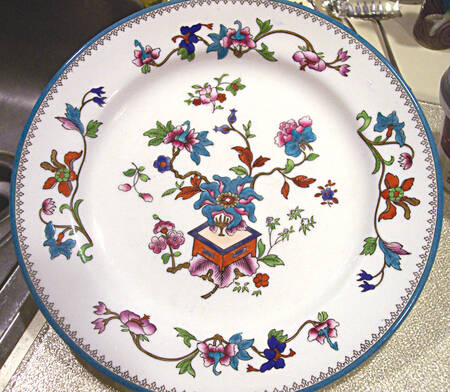 7316 by Royal Worcester