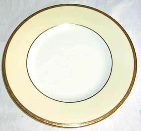 V1747 by Royal Doulton