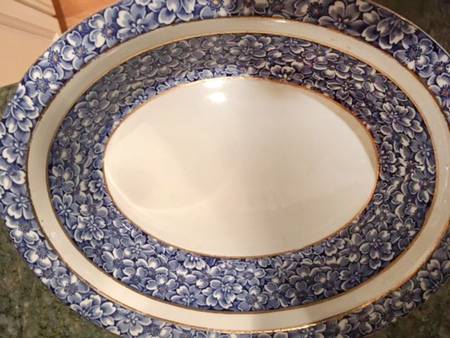 B443 9" Oval Vegetable Bowl