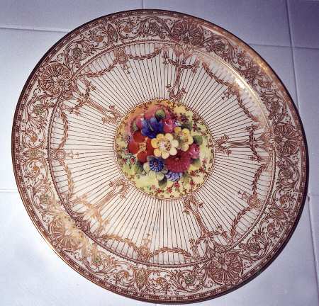C2369 by Royal Worcester