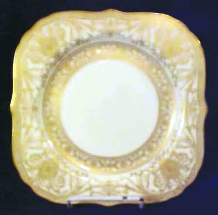 RW137 by Royal Worcester