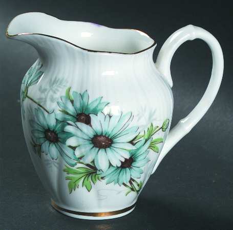 Marguerite (Dainty Shape) Mini Creamer