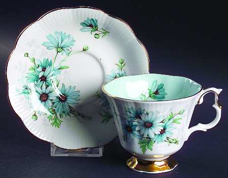 Marguerite (Dainty Shape) by Royal Albert