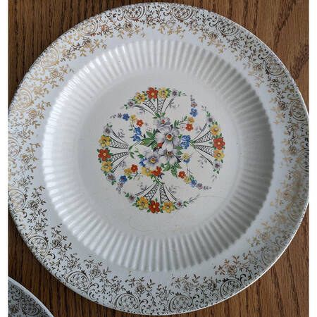 Floral Gold by Royal (USA)