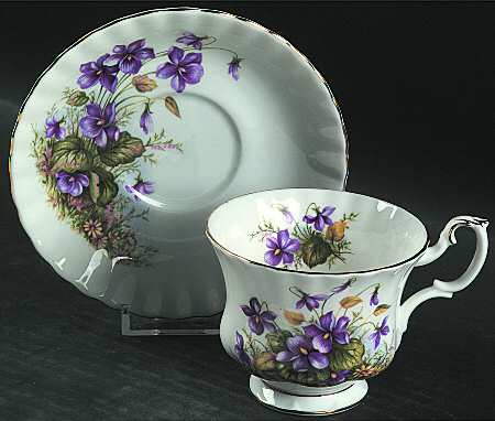Sunnyside Series (Montrose Shape) by Royal Albert