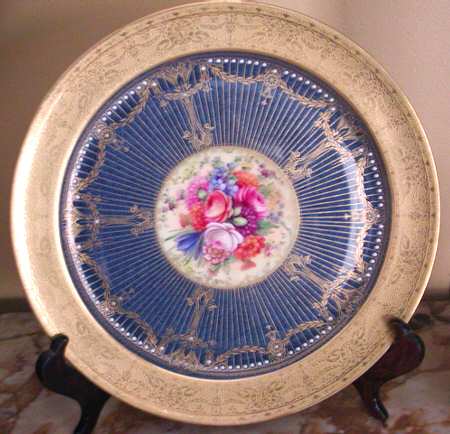 C2540 by Royal Worcester