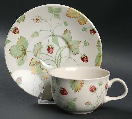 Alpine Strawberry Flat Cup & Saucer Set
