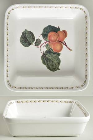 Hooker's Fruit (Fine China, Not Made in England) 8" Square Baker