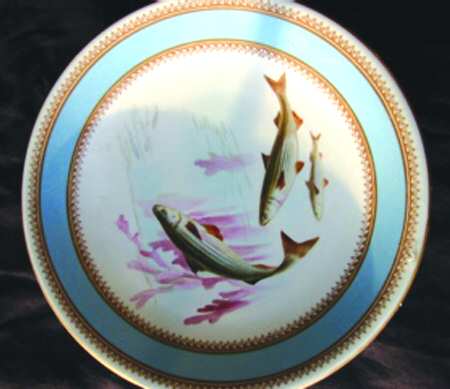 W1609 by Royal Worcester