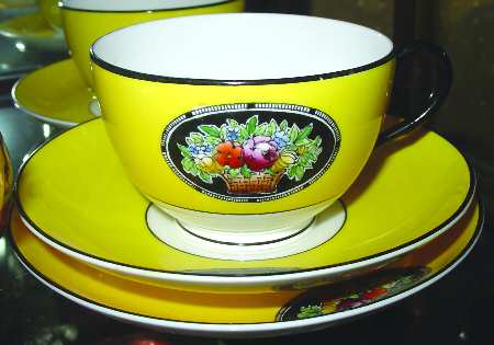 C1419-C1420 by Royal Worcester