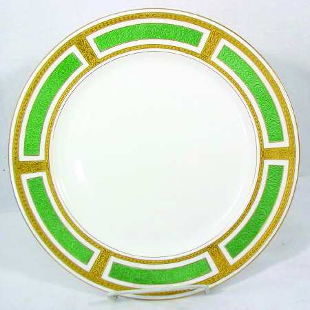 RW157 by Royal Worcester