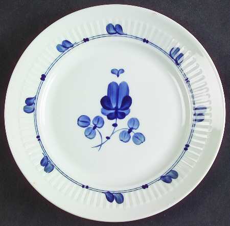 RW159 by Royal Worcester