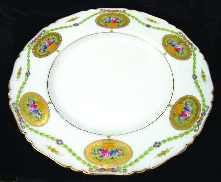C1351 by Royal Worcester