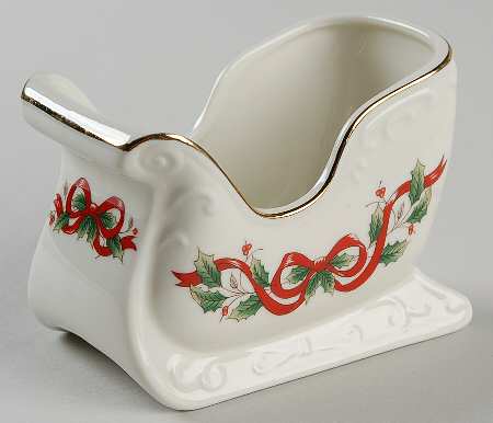 Holly Holiday Small Sleigh