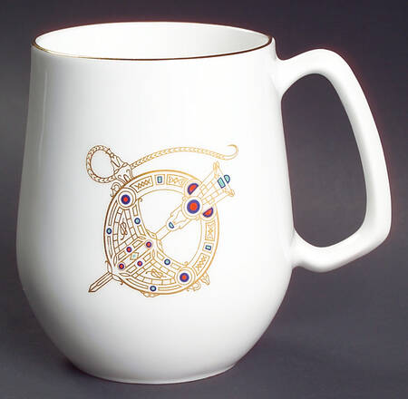 Tara Brooch (Smooth) Mug