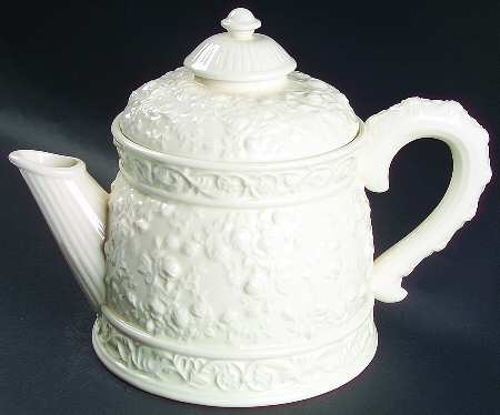 Old Country Roses (English Buffet Collection) Teapot & Lid