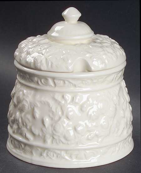 Old Country Roses (English Buffet Collection) Sugar Bowl & Lid